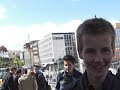 Kaufmans geeft noorse straatmuzikant eurocenten
