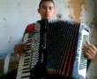 Nonato tocando Acordion