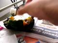 videos de JoJo playing with two bottle caps