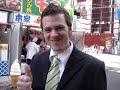 How to eat takoyaki