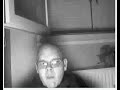 Le bouch� bouffe sa clope.