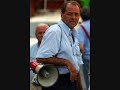 durante tangentopoli centinaia di persone inneggiavano ad antonio di pietro. 15 anni dopo quelle stesse persone continuano a votare colui attorno al quale si stavano dirigendo le indagini, silvio berlusconi.
negli ultimi anni molto fango � stato buttato addosso all'ex pm ora deputato di pietro. noi dell'italia dei valori dell'area nord della provincia di milano vogliamo ricordare a tonino che non � solo e potr� sempre contare sul nostro aiuto affinch� non si ricada nel baratro degli anni del fascismo.