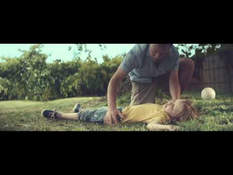 Save the boy - St John Ambulance first aid advert 