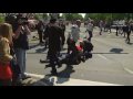 Schokkende beelden slachtoffers Koninginnedagdrama Apeldoorn, RTL Nieuws, 30-04-2009