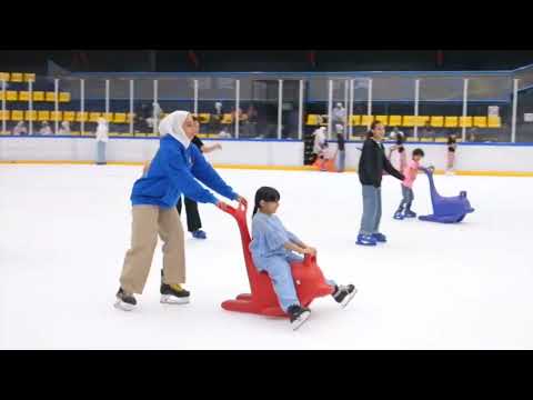 الهيئة تنظم دورة تعليم مهارات التزلج للبنات بمشاركة 200 متدربة