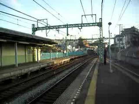 京浜急行2100形+1500形快特と800形普通列車