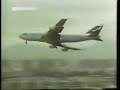 AVIAÇÃO - B 747-400 Pouso em Kai Tak com ventos de través. AVIAÇÃO - B 747-400 Pouso em Kai Tak com ventos de través.
