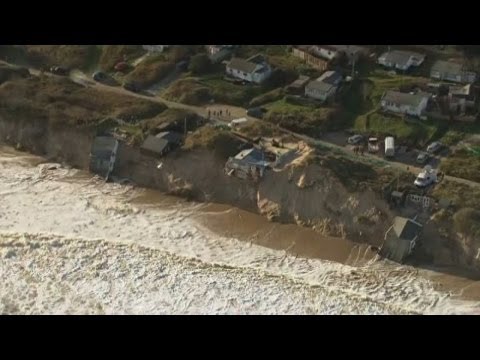 uk - Subscribe to ITN News: http://bit.ly/itnytsub Homes were destroyed as the worst tidal surge to hit the UK in 60 years struck the east coast of Britain on Thu...