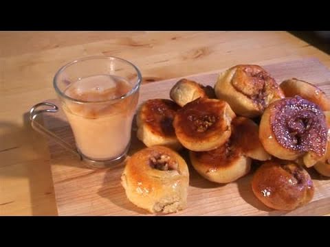 sticky buns