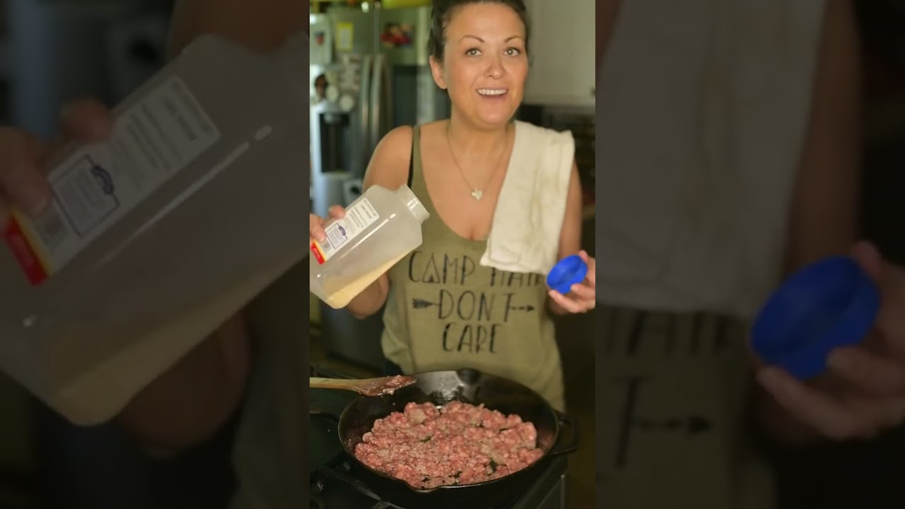 Easy Homemade Sausage Gravy Recipe | Quick & Delicious Breakfast!