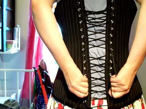 how to fasten a corset yourself