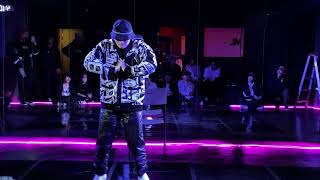Dokyun – chill solo with ma fam