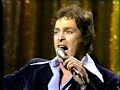 john sings 
