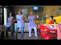 Meseras bailando como Clave Morsa