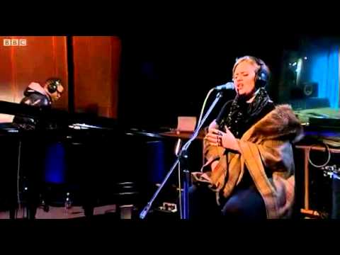 Adele - Chasing Pavements Live Lounge