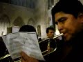 Señor de los Milagros a la catedral Notre-Dame procesión Seigneur des Miracles à Notre-Dame suite