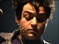 -m- mathieu chedid � l'elys�e montmartre fait une d�monstration du jamman sa p�dale d'effet qui lui permet de se sampler en live.