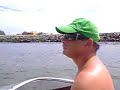 tentando entrar em alto mar