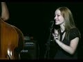Alejandra Bayas busca encandilar a su Ecuador natal con jazz y segundo disco