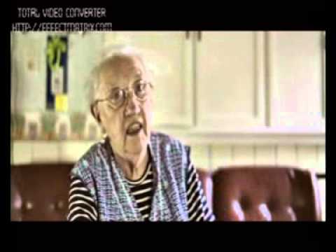 jeroen meus - meer info: http://www.cinemapax.be/ Deze oudere dame heet Andrea Van de Casteele (88 jr.) en woont in Roborst. Ze heeft geen te hoge pet op voor Jeroen Meus ...