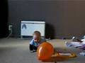 videos de Aidan has fun with a balloon