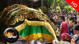 Lautan Manusia Antar Jenazah Alm Olga Syahputra - HotShot 29 Maret 2015