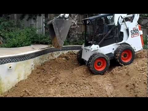 how to fill swimming pool with dirt