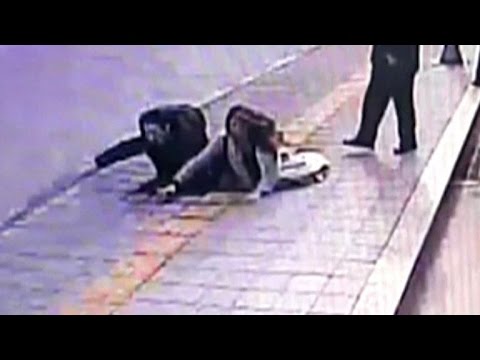 South Korean couple disappear in freak sinkhole