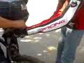 Matthi mit dem Fahrrad auf der Rolle Matthi mit dem Fahrrad auf der Rolle