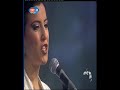 evlerinin �n� tahta daraba