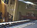 improvisacion en piano yamaha mm6