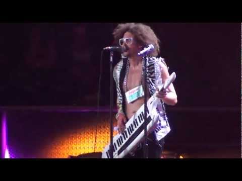 La La La  LIVE – LMFAO Quebec, 13/11/2011