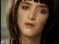 t'es beau
t'es beau parce que t'es courageux
de regarder dans le fond des yeux
celui qui te d�fend d'�tre heureux
[...]