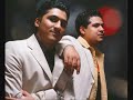 avila brothers: smile