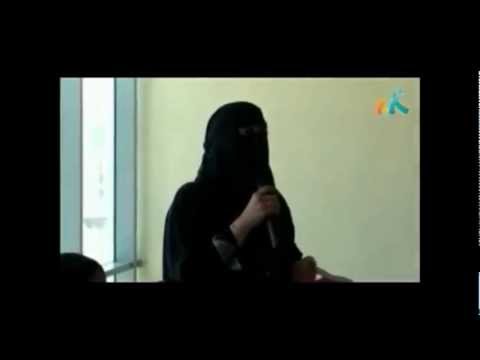 فتيات