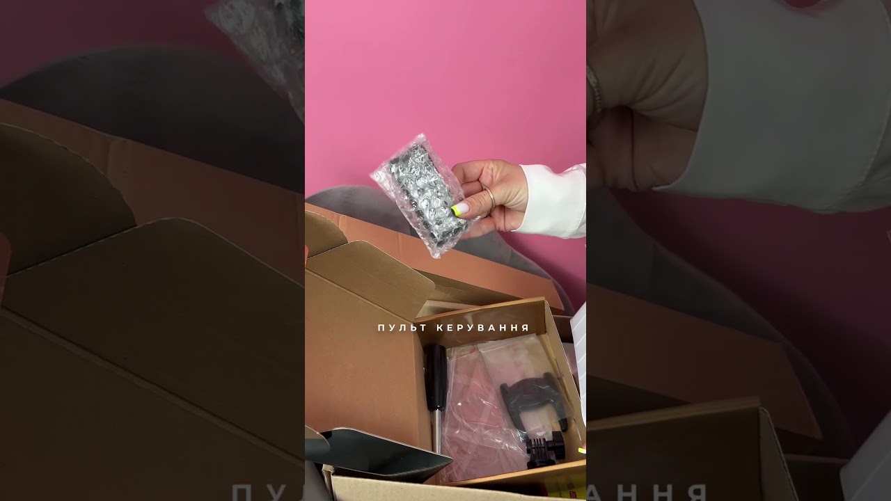 Прямоугольный видеосвет Yongnuo YN-300 III для фото и видео на штативе 2.1м с аккумулятором Прямоугольный видеосвет Yongnuo YN-300 III для фото и видео на штативе 2.1м с аккумулятором