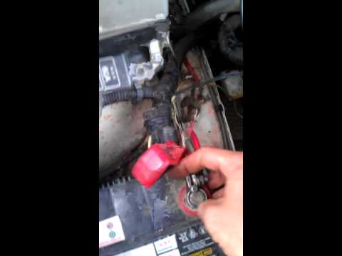 how to start a car with no battery