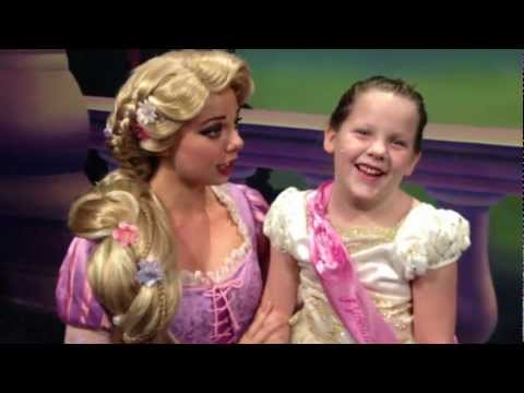 how to get a job a disney world