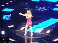 La deuxième chanson de céline pour son ultime concert à Paris. A quelques mètres de nous !!!