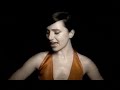 a feminine song from the hungarian singer zs�da. the title means: somewhere a man's waiting for me.
www.zseda.hu