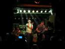 Tenpel en directo tocando 