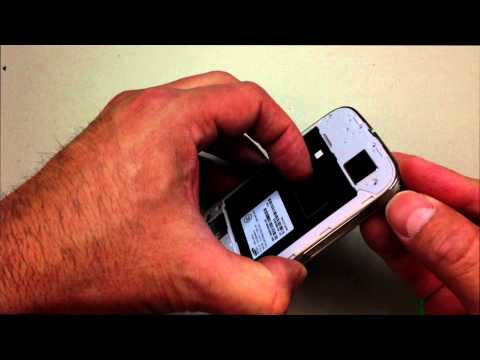 how to unclog audio jack
