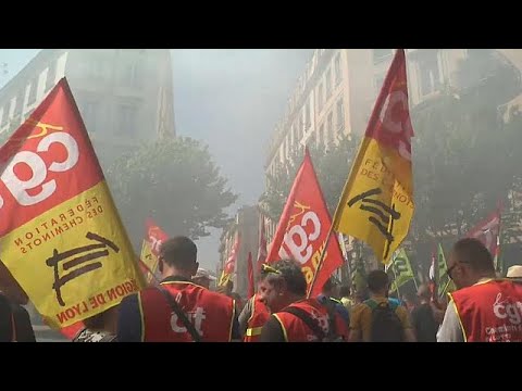 Frankreich: Protest gegen Regierung weitet sich aus