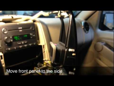 how to reset cd player in 2006 ford explorer