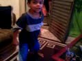 Thales kikando mexendo ombrinho.3gp