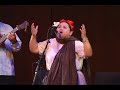 constantinople es un conjunto sui generis, que centra su ejecuci�n en la m�sica procedente de la 
antigua persia y motivos populares del oriente medio. la interacci�n de artes musicales tan 
dis�mbolos �oriental y jarocho� la explica jos� angel de la siguiente forma: 
