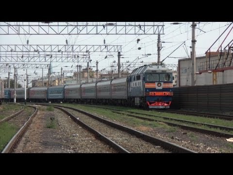 ТЭП70-0299 с поездом №5 Москва — Астрахань