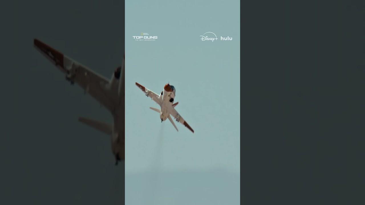 Take to the skies & experience the thrill of high-speed flight ✈️