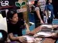 Geoff Eigenmann - Autograph signing (Hanford Mall tour)