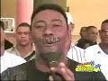 Le preguntan para escojer para ir a una fiest